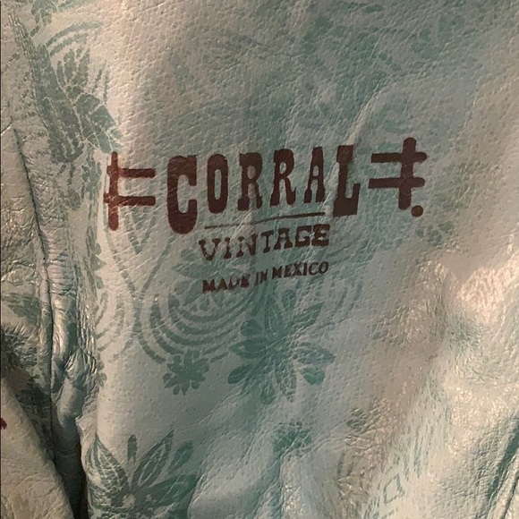 Vintage tan and brown corral boots - Picture 6 of 7